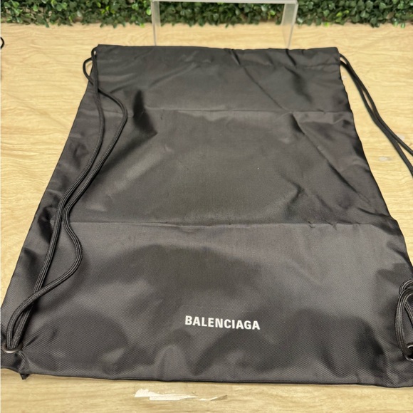Balenciaga Speed 2.0 Graffiti Sole - M13